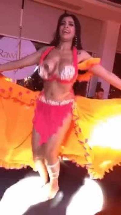 Bellydancer linda martino nipple 🤤🤤🤤❤❤❤❤❤her subredidt in comments📣📣