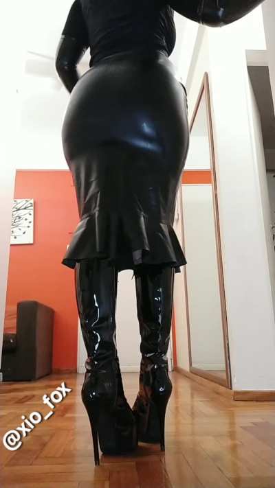 Vinyl and latex. A great combo don't you think?