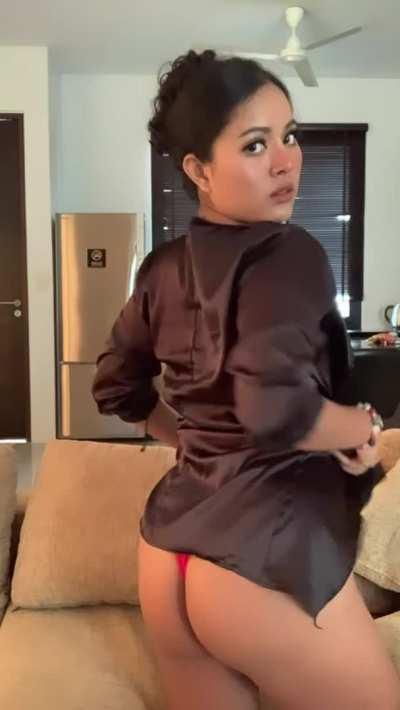 If we had ten minutes alone what would we do?