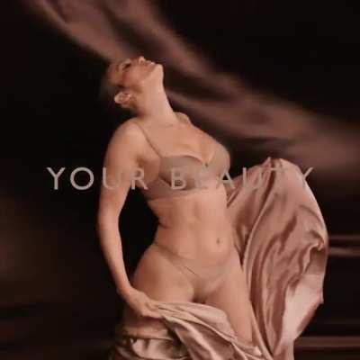 Jennifer for Intimissimi | April 2024