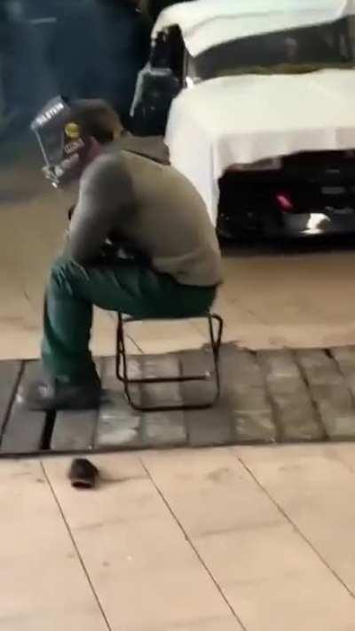 Haha chair goes boom