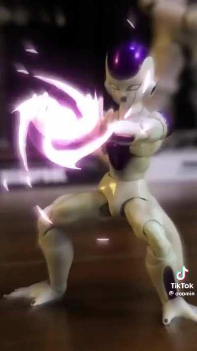 SSJ Goku Vs Frieza (Stop Motion) By ooomin on Tiktok