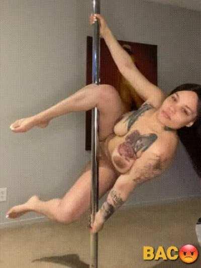 Sar@ G0ld BestGifEver!