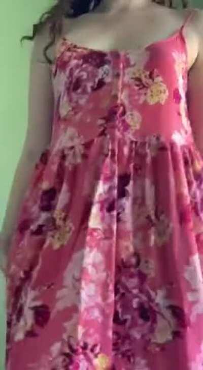 a little gif to show my perky boobs and jiggly ass