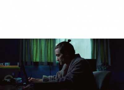 Jake Gyllenhaal taking notes in Nightcrawler (2014) with Resonance - Home
