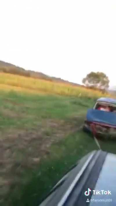 Ne ducem pe pulă prin porumb