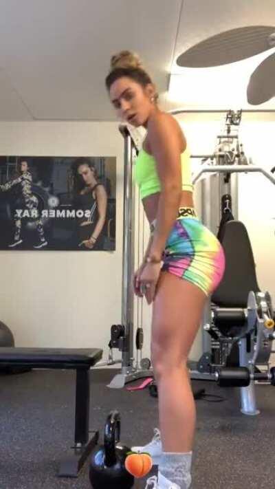 (F)I can rp as Sommer dm me