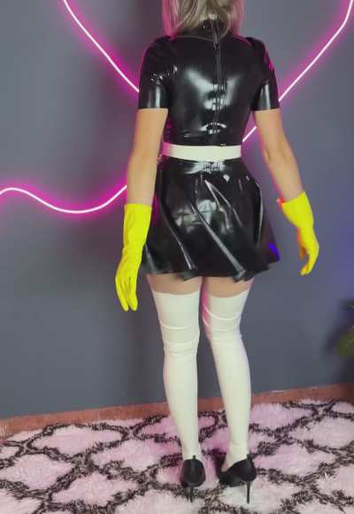 Latex maid 