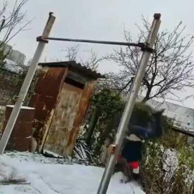 He had glove, it wasn't supposed to go wrong :o