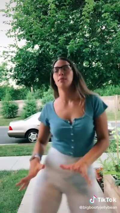 See through a little in the leggings from the back