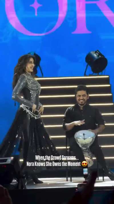 Nora Fatehi Belly Dance