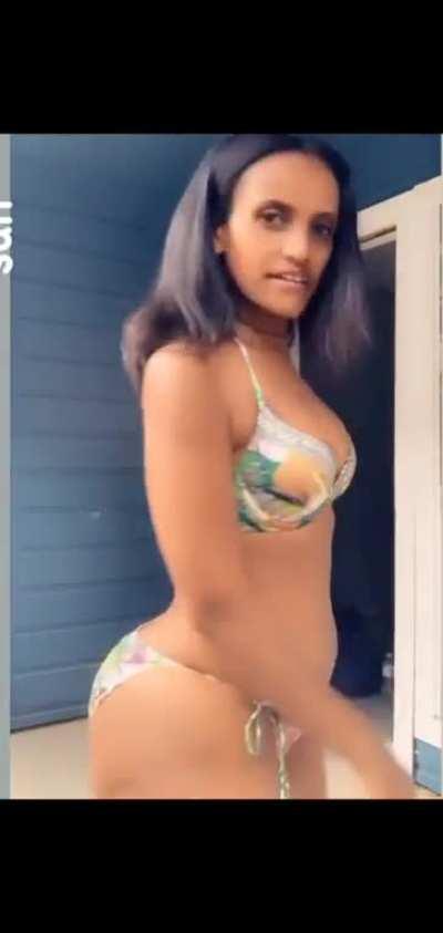 The sexiest natural ass I've ever seen.