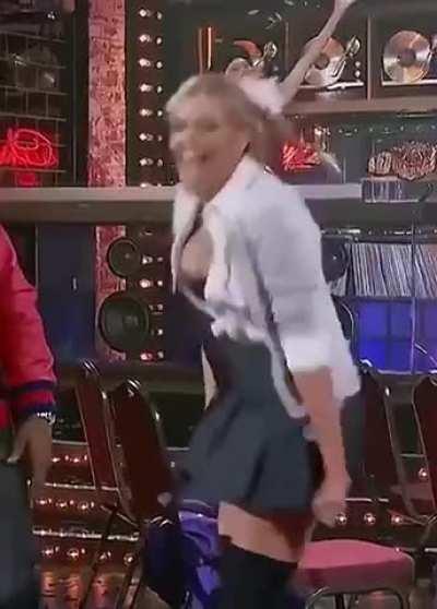 Late Upton giving us a peek