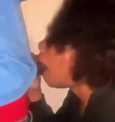 Lightskin sucks the soul out of this guy