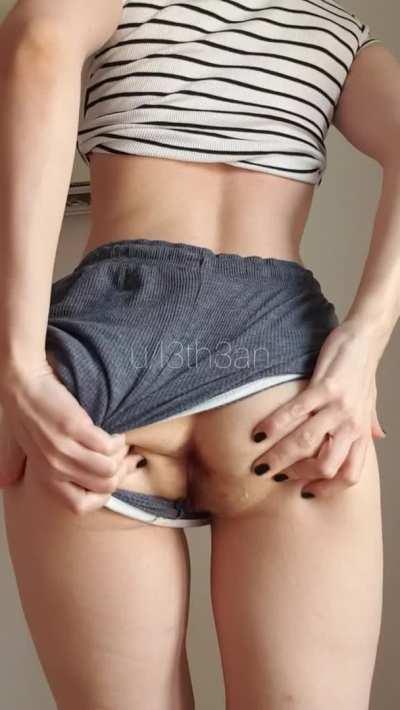 I would love to be a free use slut for anyone on here