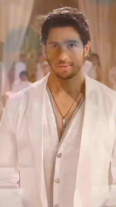 Nora Fatehi Shake in HD