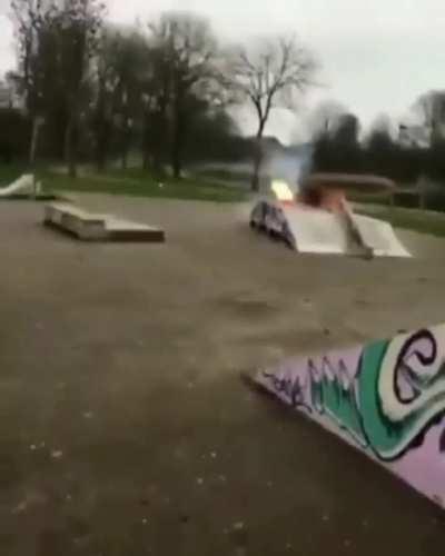 This is why I keep my distance from pyromancers