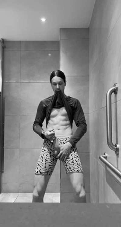 To the few of you sorting by new, welco[m]e 😈