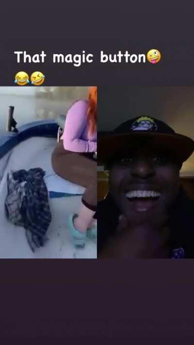 Wait🤨....OH!!😳