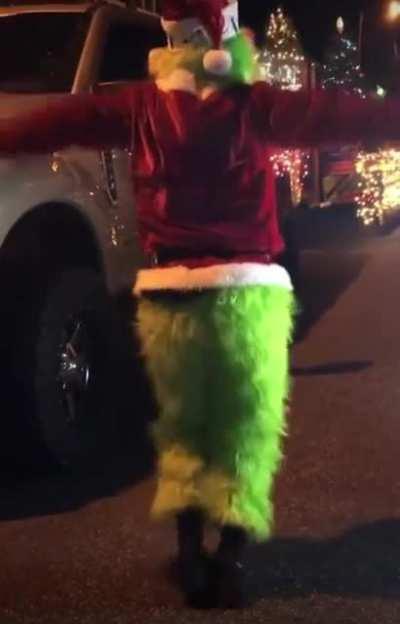 Blursed_Grinch