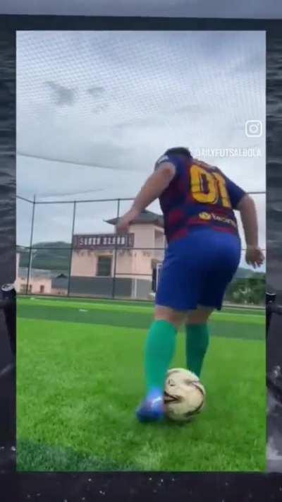 Barcelona new wonderkid looks insane 