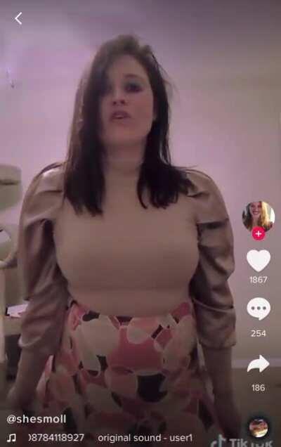 I don’t know what’s up with this girl