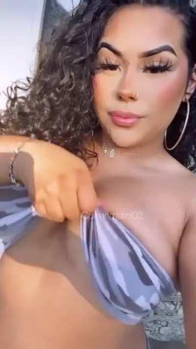 Pierced tittie drop 😜