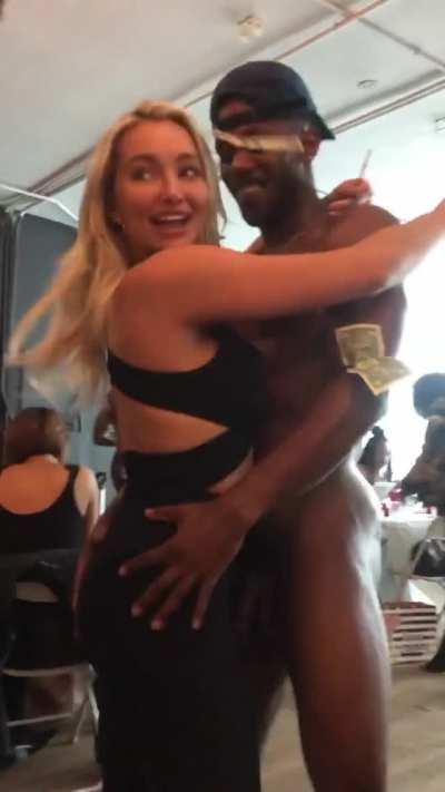 Lindsey Pelas all over a black stripper