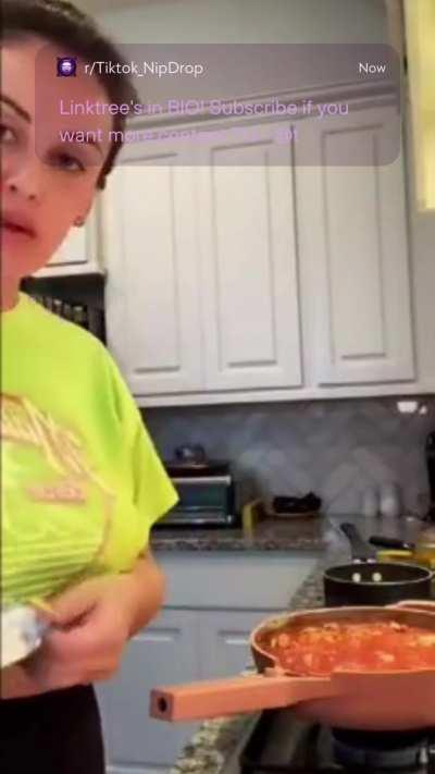 Nipple \ Nipples \ Nipslip \ slip \ tiktok \ ig instagram