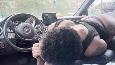 Sloppy Head In Car 🗣️ more of her full Vids in comments 👇🏾