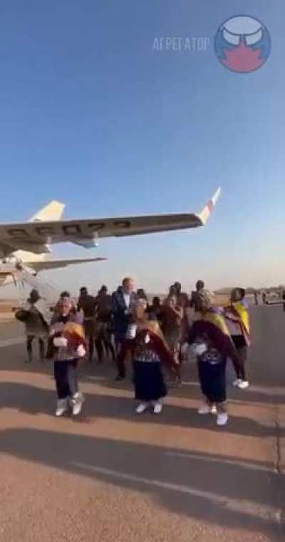 Sergey Lavrov greeted by South Africans