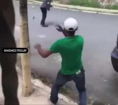 Que gana en una pelea ¿Cuchillo o Ladrillo?