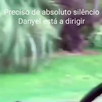 Absoluto silêncio por favor 😳😳