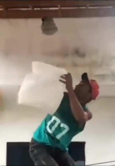 WCGW trying to remove wasps nest without proper protection.