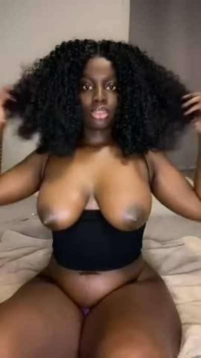 Your Daily Dose Of Titties!!