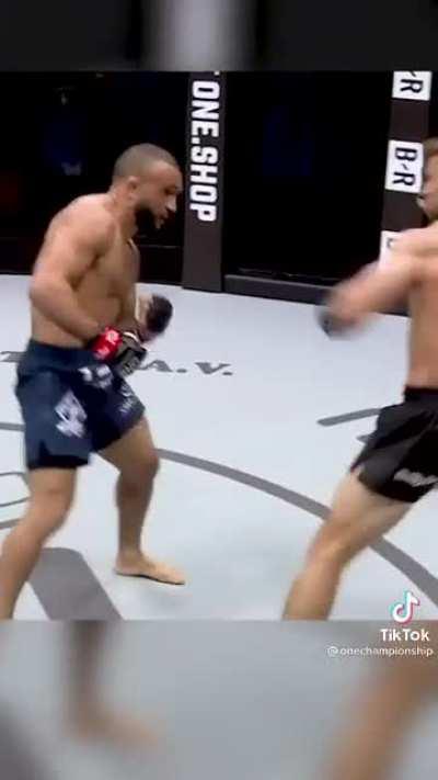 John Lineker vs. Troy Worthen @ One championship