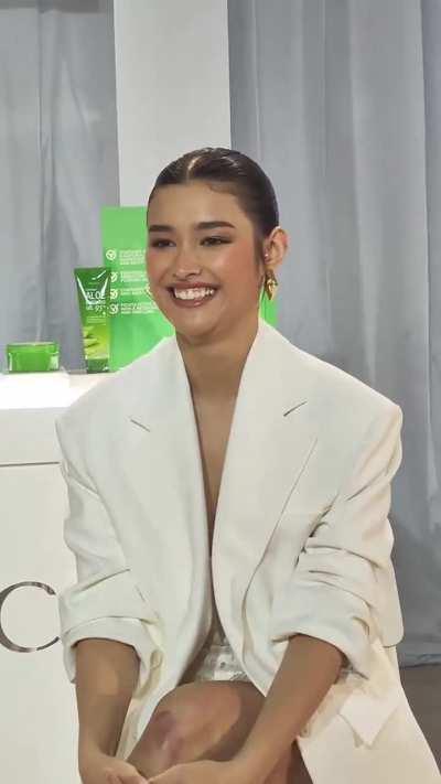 Liza Soberano 