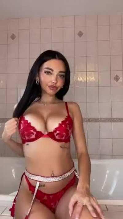 Do I look fuckable or not