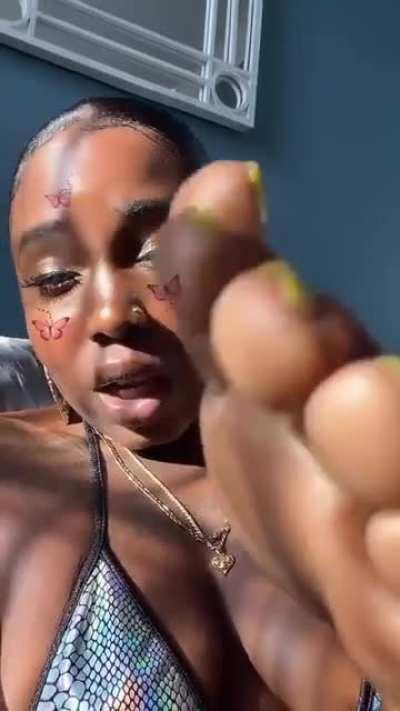 Let me wiggle these in your mouth 😛