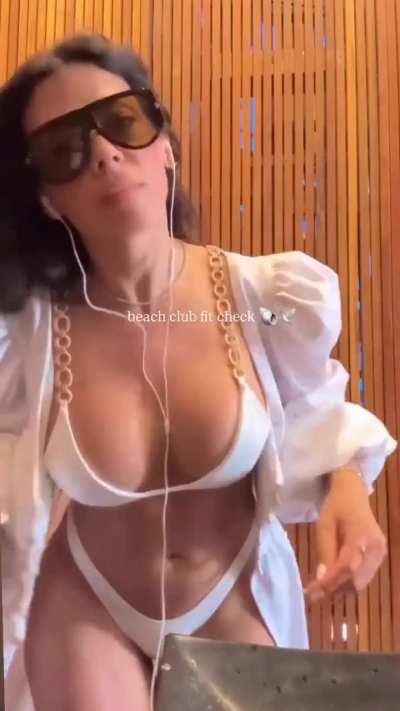 That bikini body 🔥