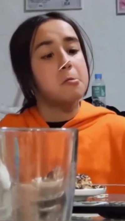 Was expecting an edit where she flies away!