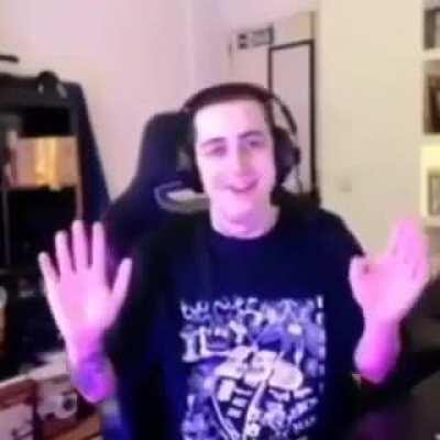 Yo después de verle la p#ja a Town en twitter