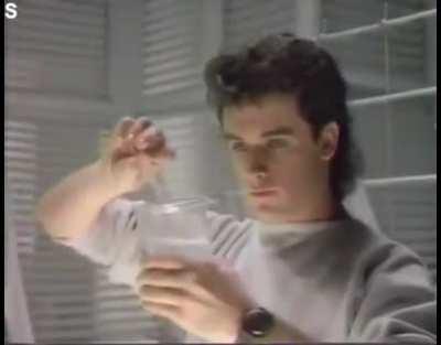 POV: You're trying to make weapons of mass destructions as a traitor chemist but the AI keeps checking on you