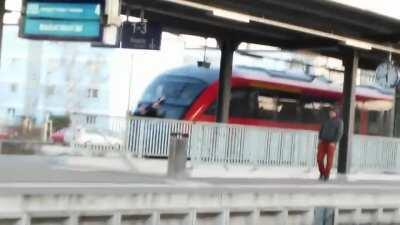 Idioten auf Zügen. (Landau/Pfalz)