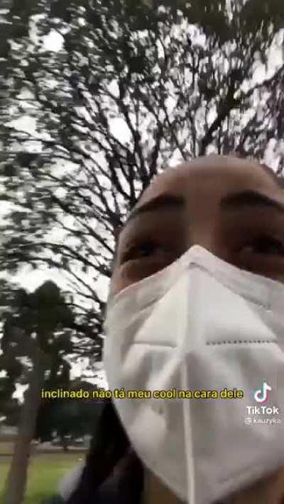 Será que essa é a menina que reprovou e tava chorando no dia que o muca tirou a carteira?