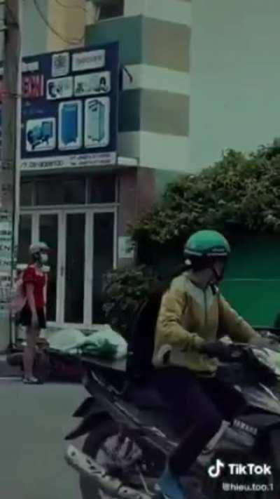 Solo usuarios de stand pueden ver esta batalla tan épica