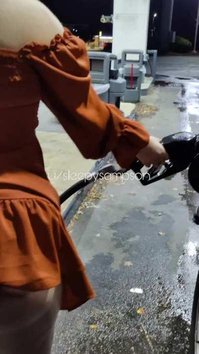 pulling up my skirt while I pump gas [oc]