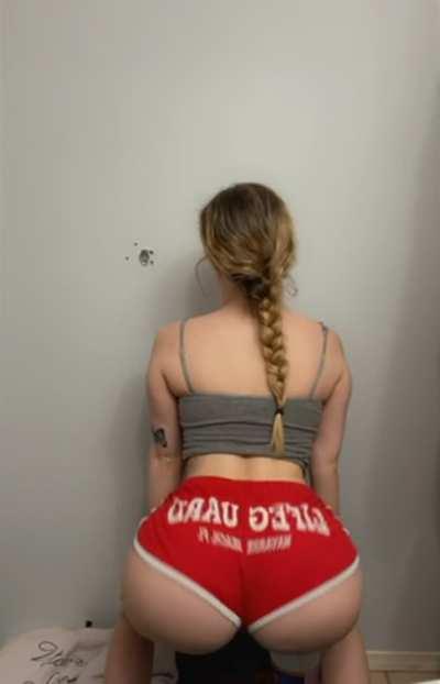 He wanna hit from the back cus I’m thick