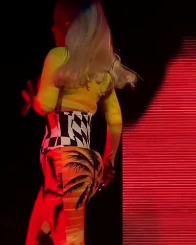 Iggy Azalea is instant viagra for me good lord