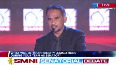 May bago tayong nakikilala dahil sa debates 👏🏽